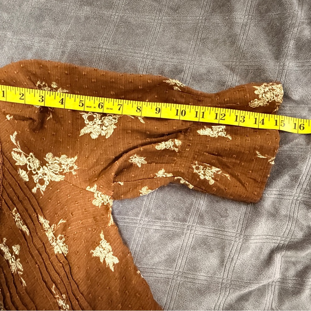 Anthropologie style Womens Brown Floral Ruffle Blouse S Cotton Swiss Dot Pintuck - Picture 12 of 14